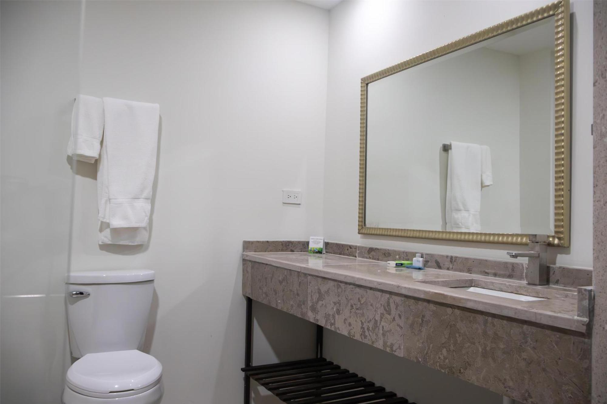 Best Western Plus Sacramento Chihuahua Kültér fotó